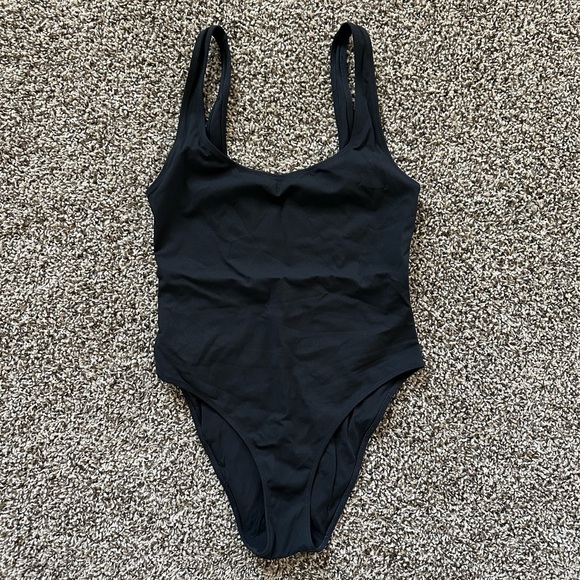 TNA Paradise One Piece - Picture 5 of 5